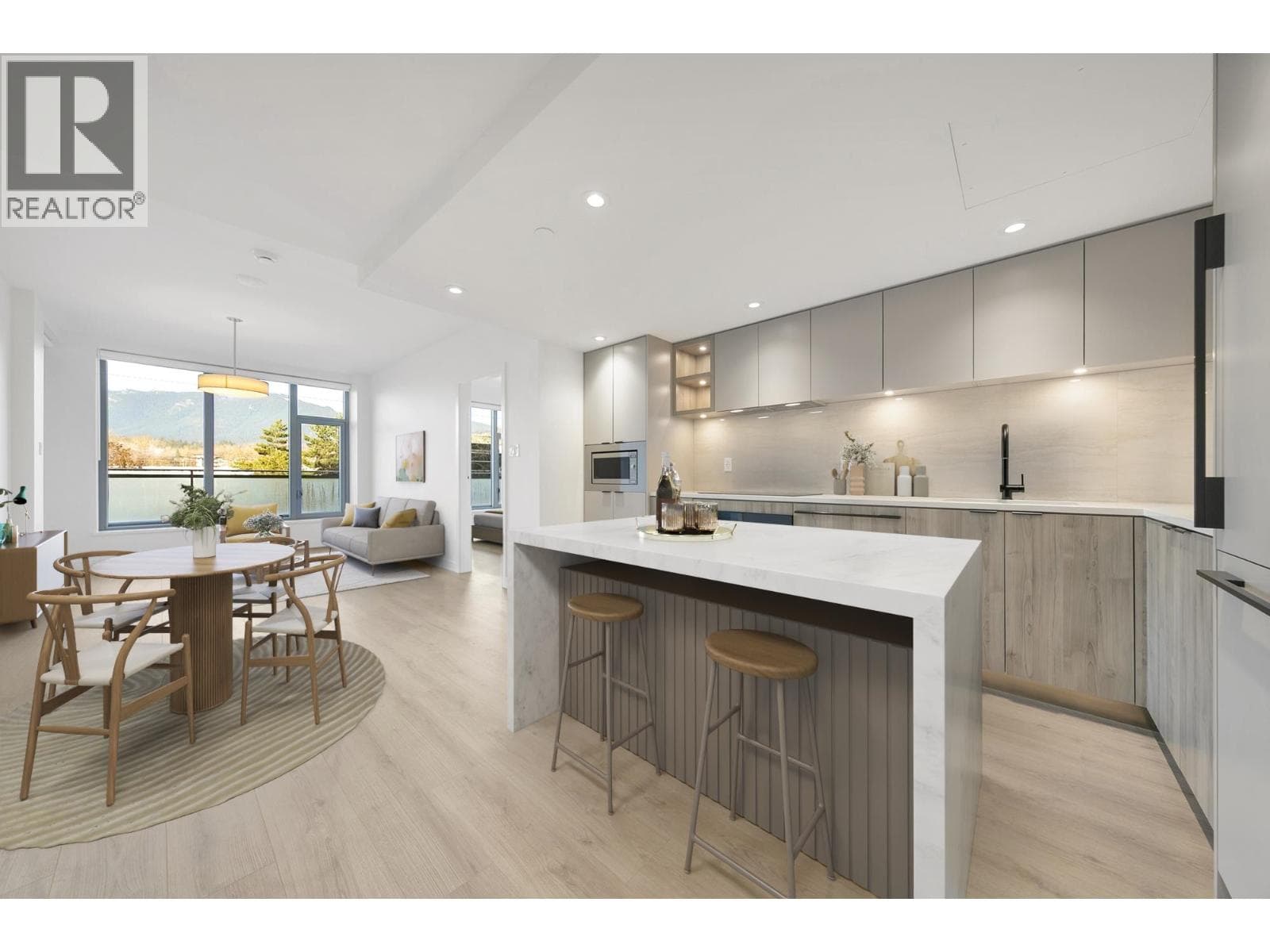 307 755 HARBOURSIDE DRIVE