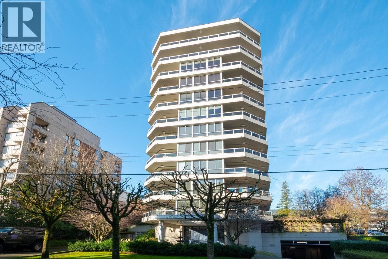 9 1717 DUCHESS AVENUE