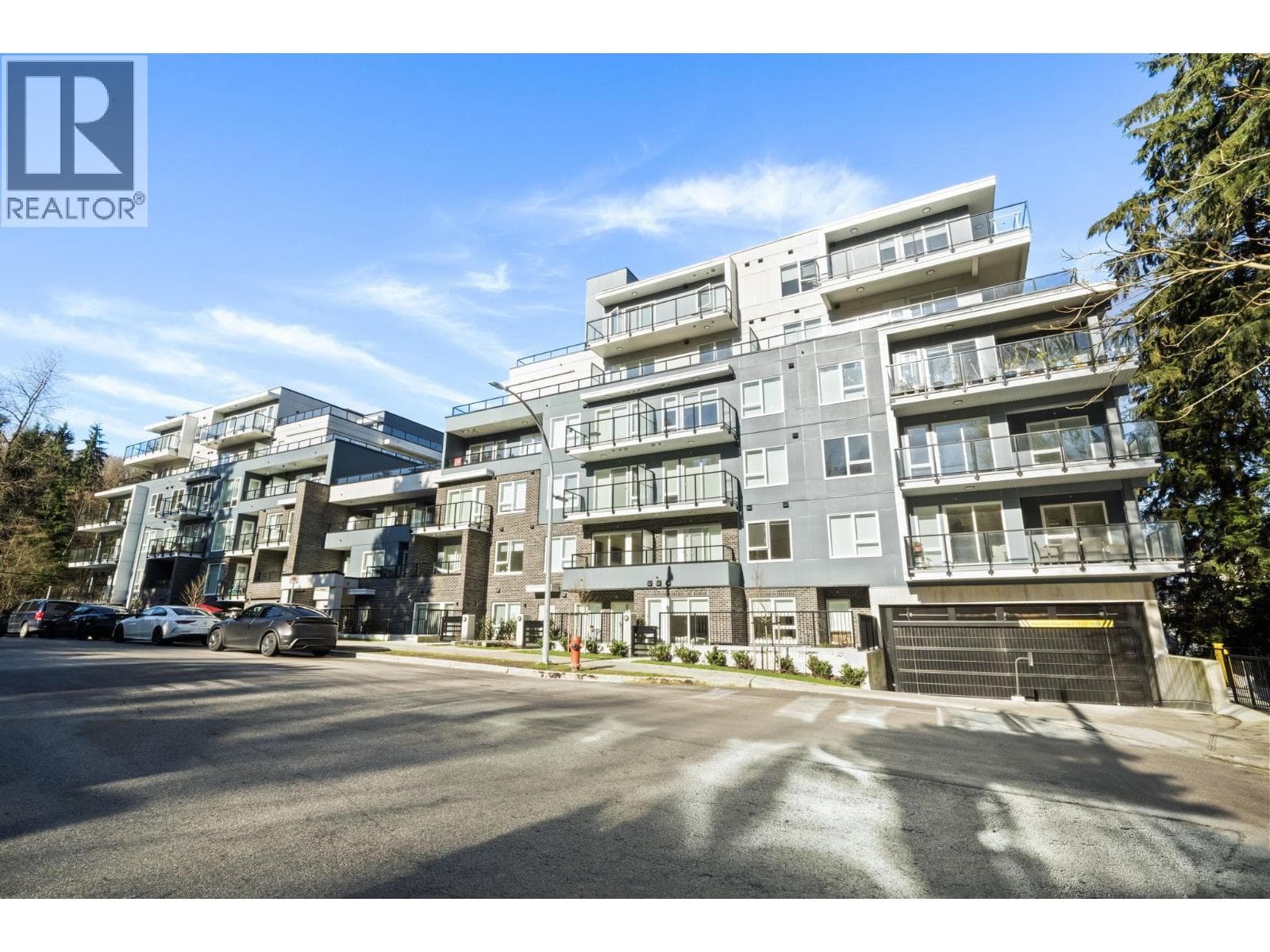 103 2002 ST. GEORGE STREET