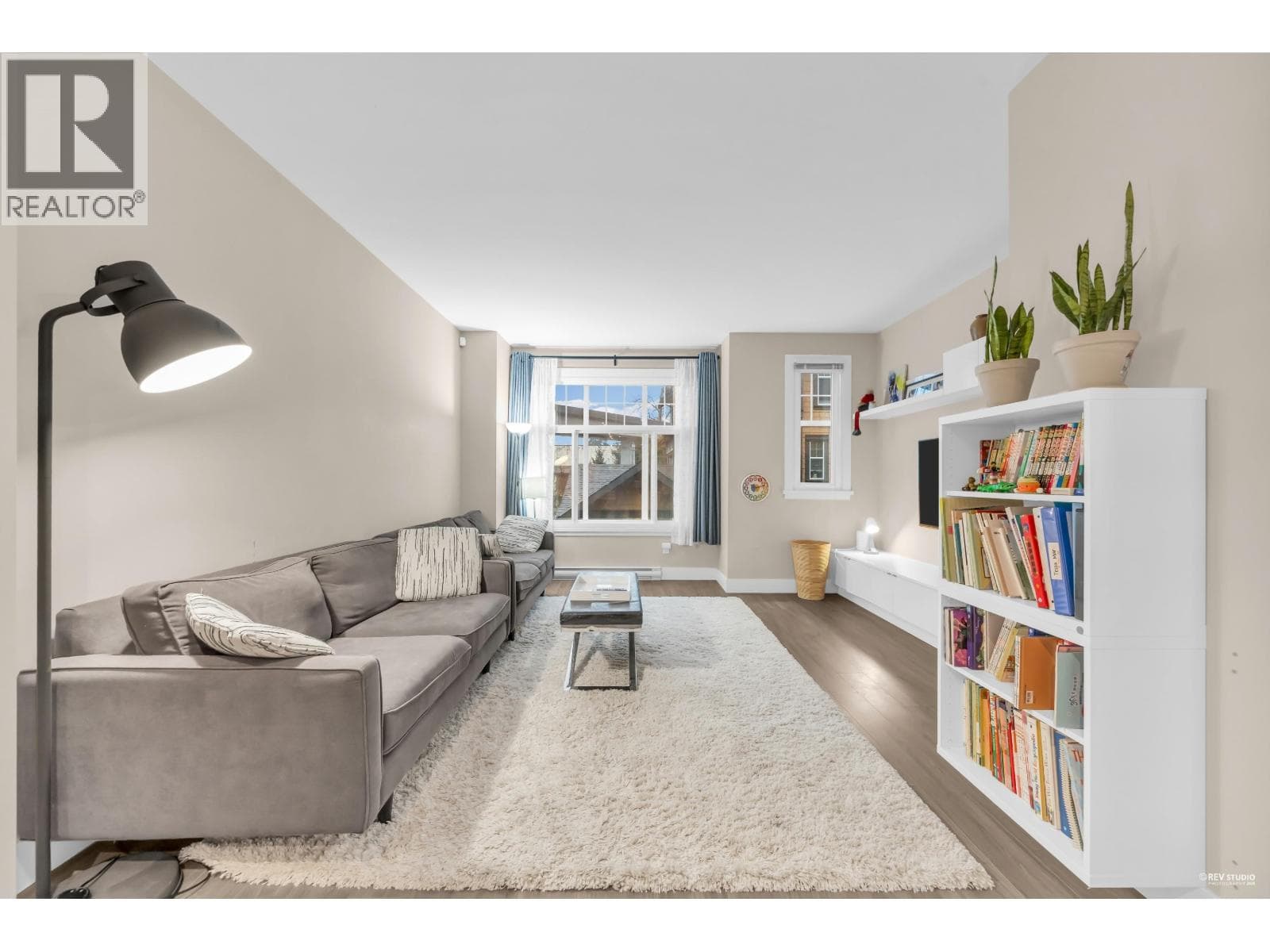 26 6088 BERESFORD STREET