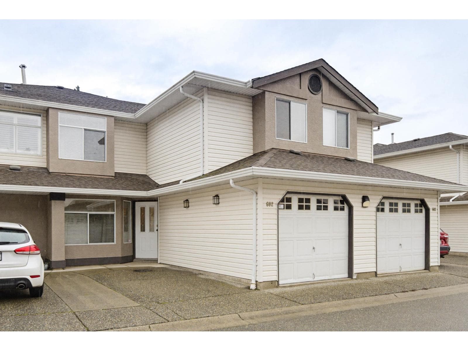 602 8260 162A STREET