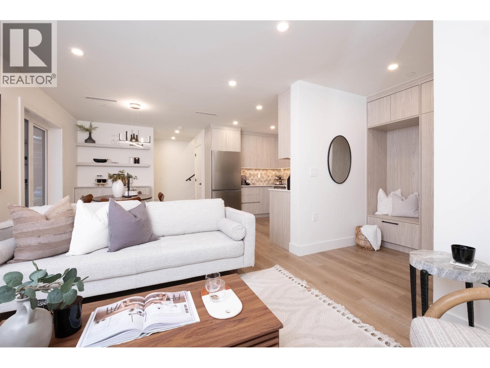 2665 E PENDER STREET