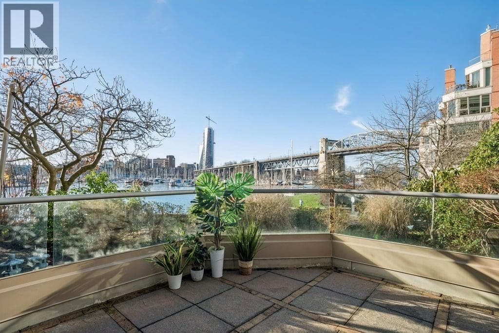 203 1600 HORNBY STREET