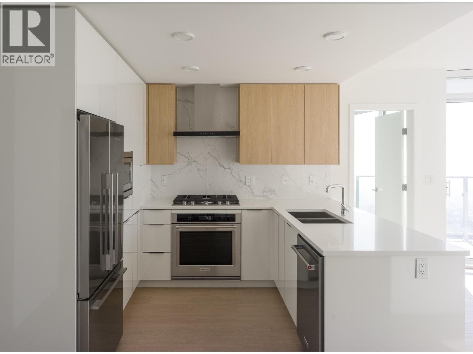 2103 7769 PARK CRESCENT