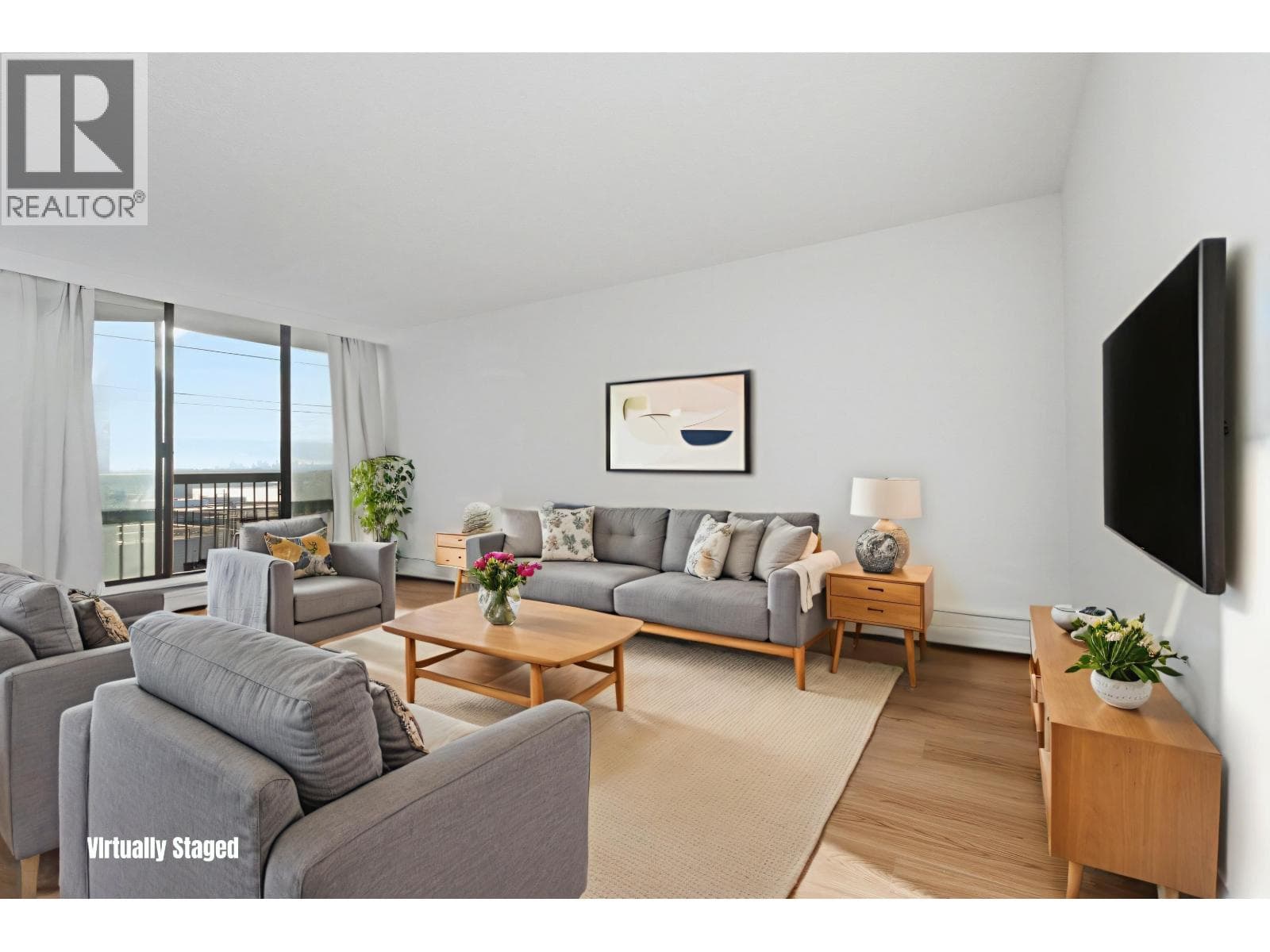 407 145 ST. GEORGES AVENUE