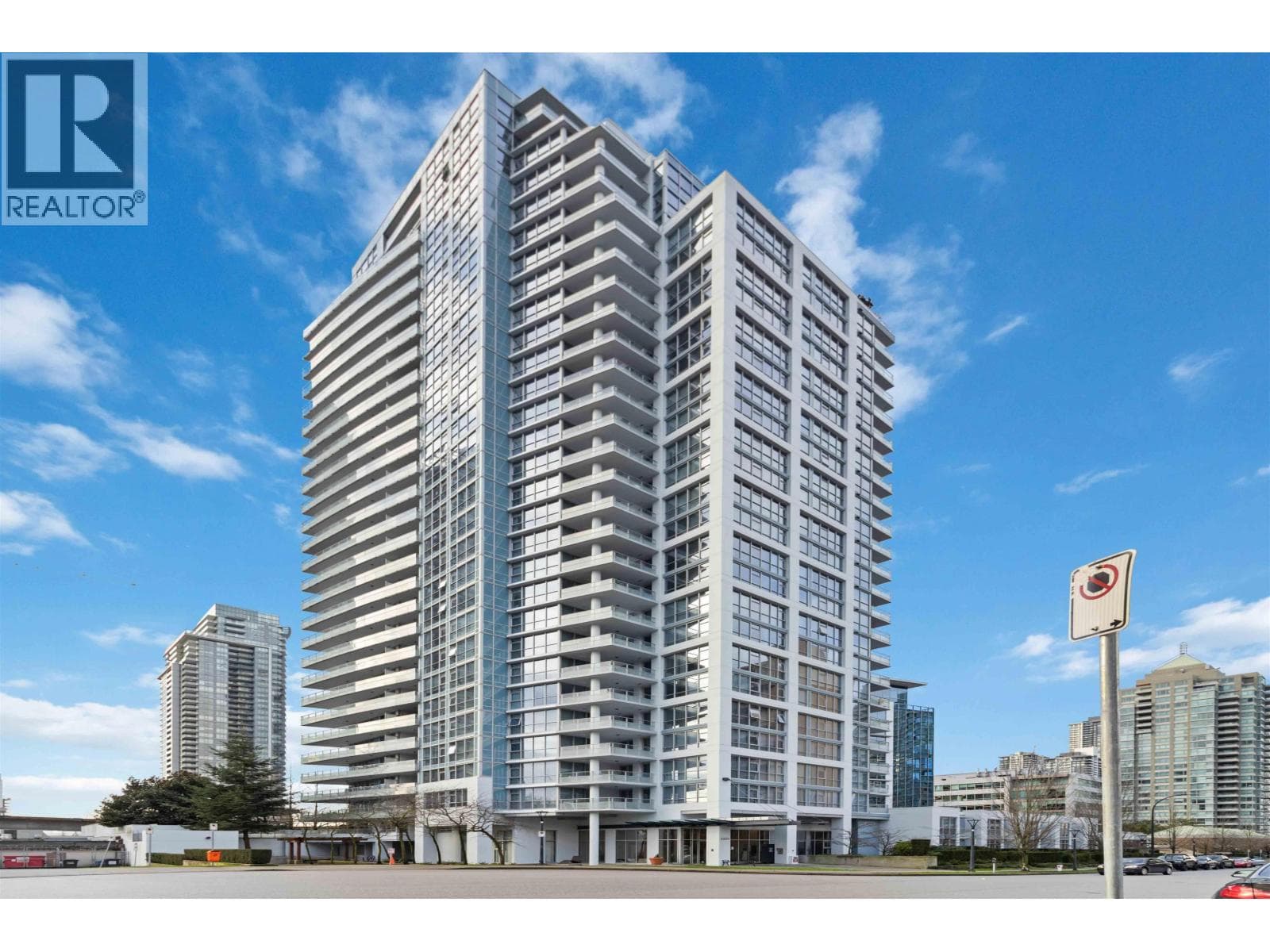 2803 4400 BUCHANAN STREET