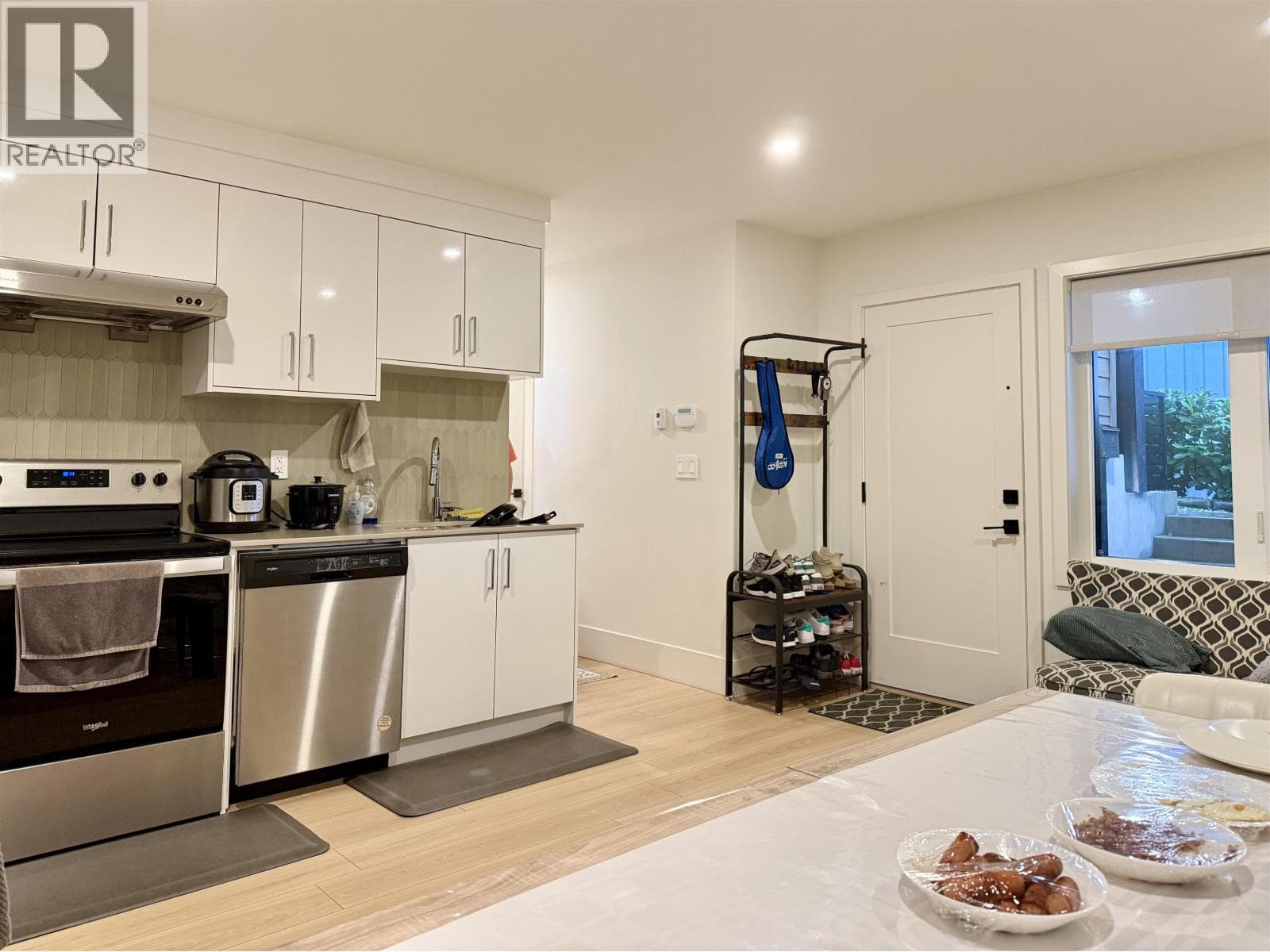 901 JACKSON CRESCENT