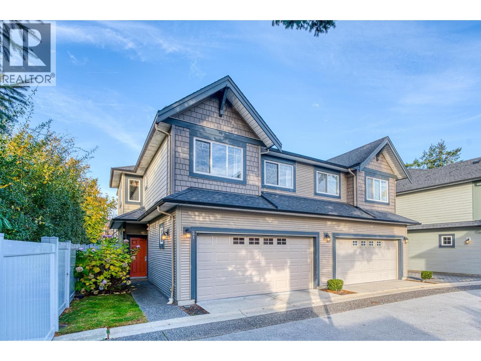 21 11711 STEVESTON HIGHWAY