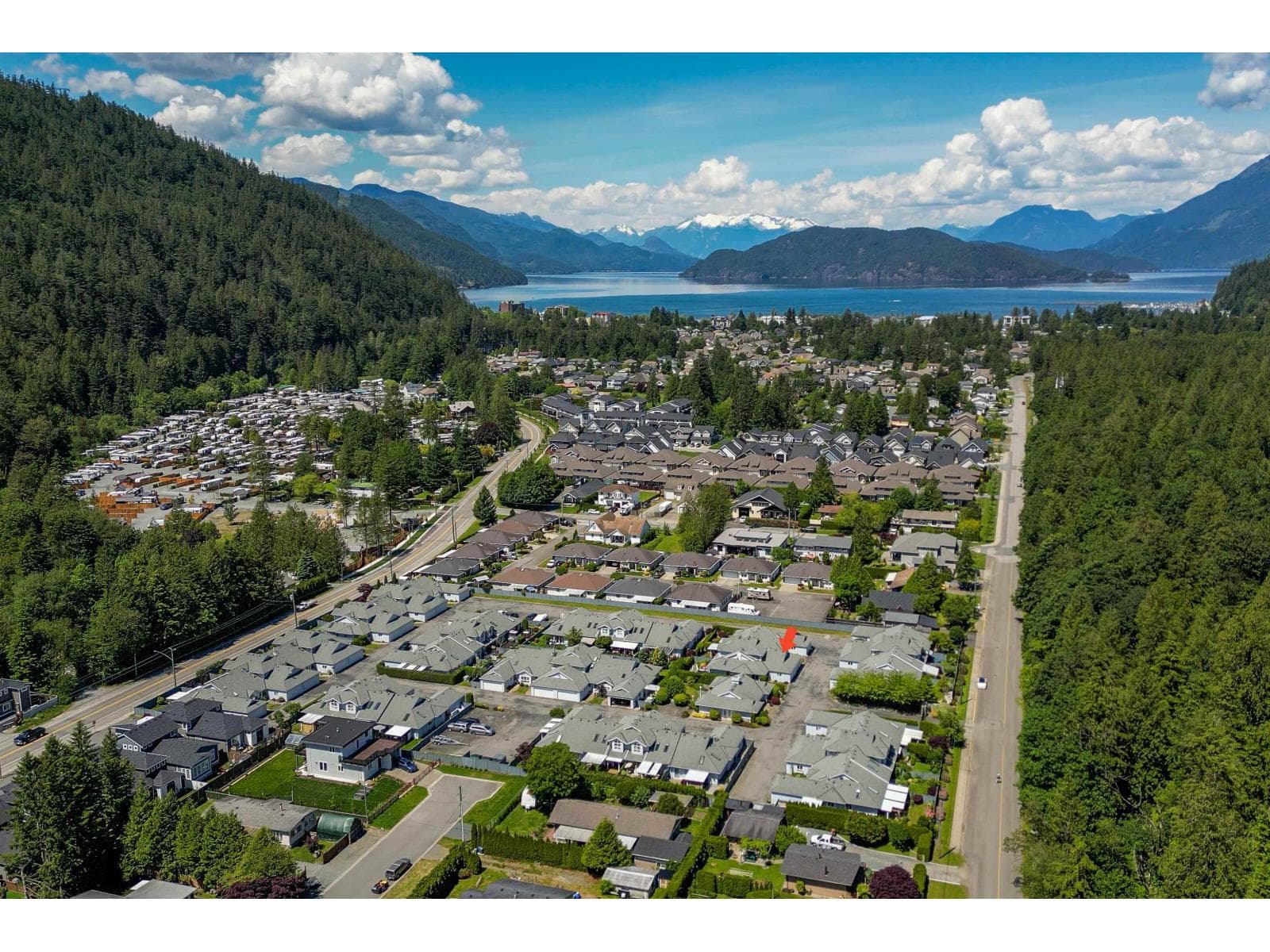 39 730 MCCOMBS DRIVE, Harrison Hot Springs