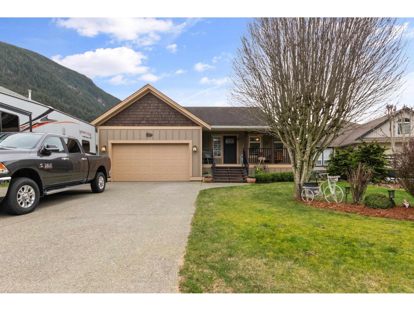 246 BALSAM AVENUE, Harrison Hot Springs