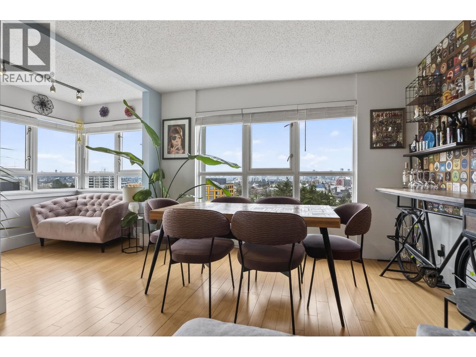 803 1833 FRANCES STREET