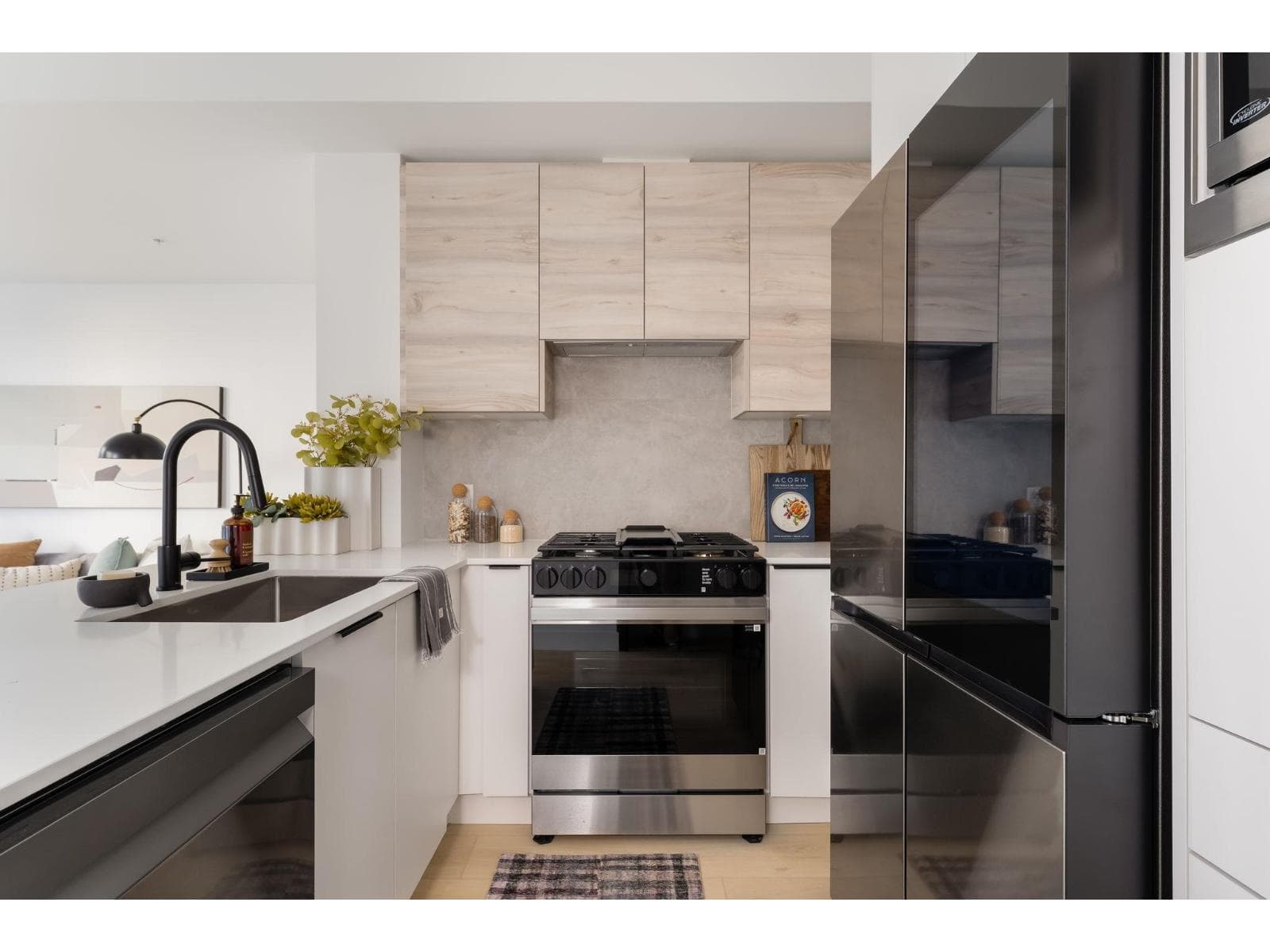 101 30494 CARDINAL AVENUE