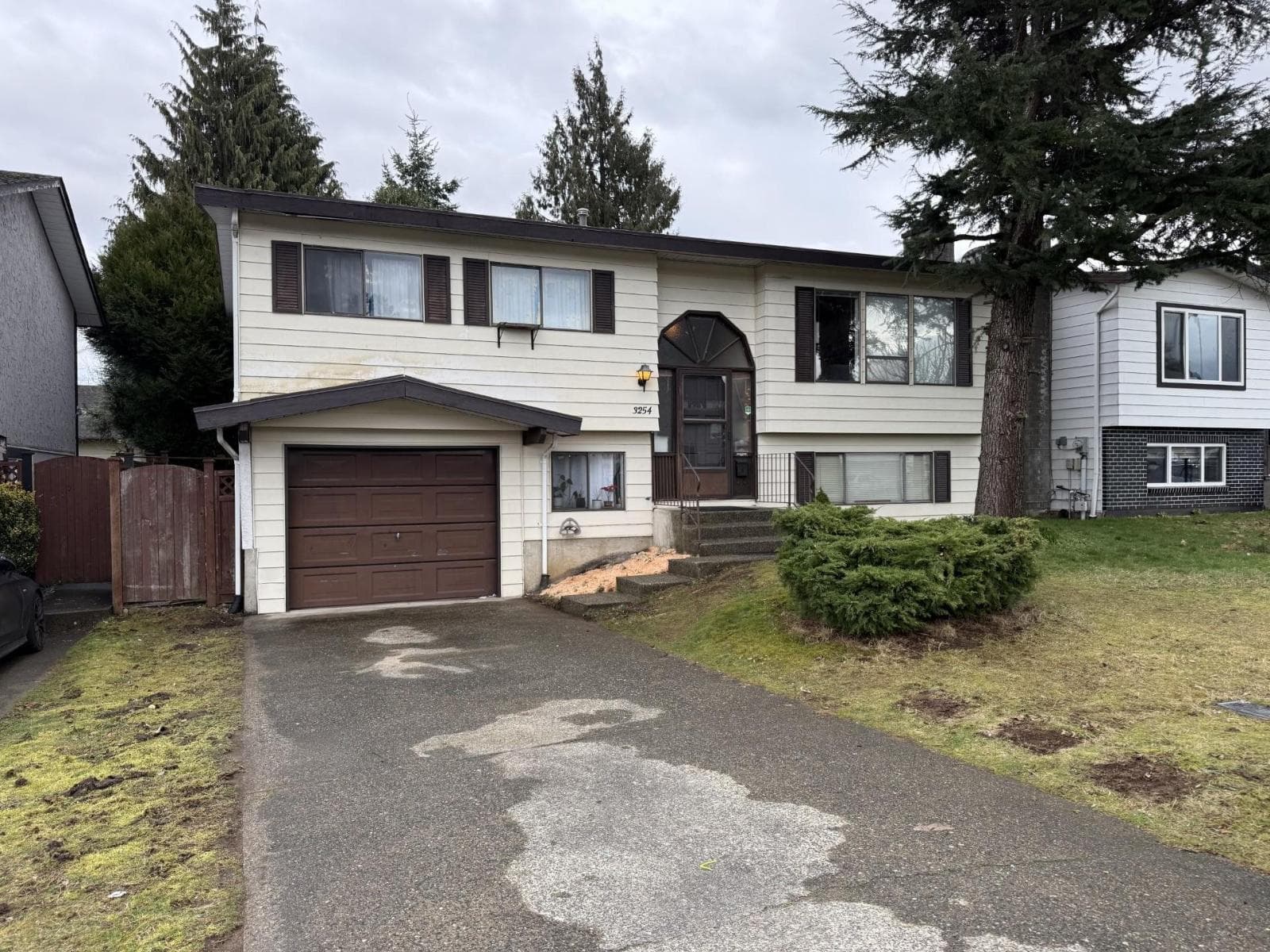 3254 ASTORIA CRESCENT