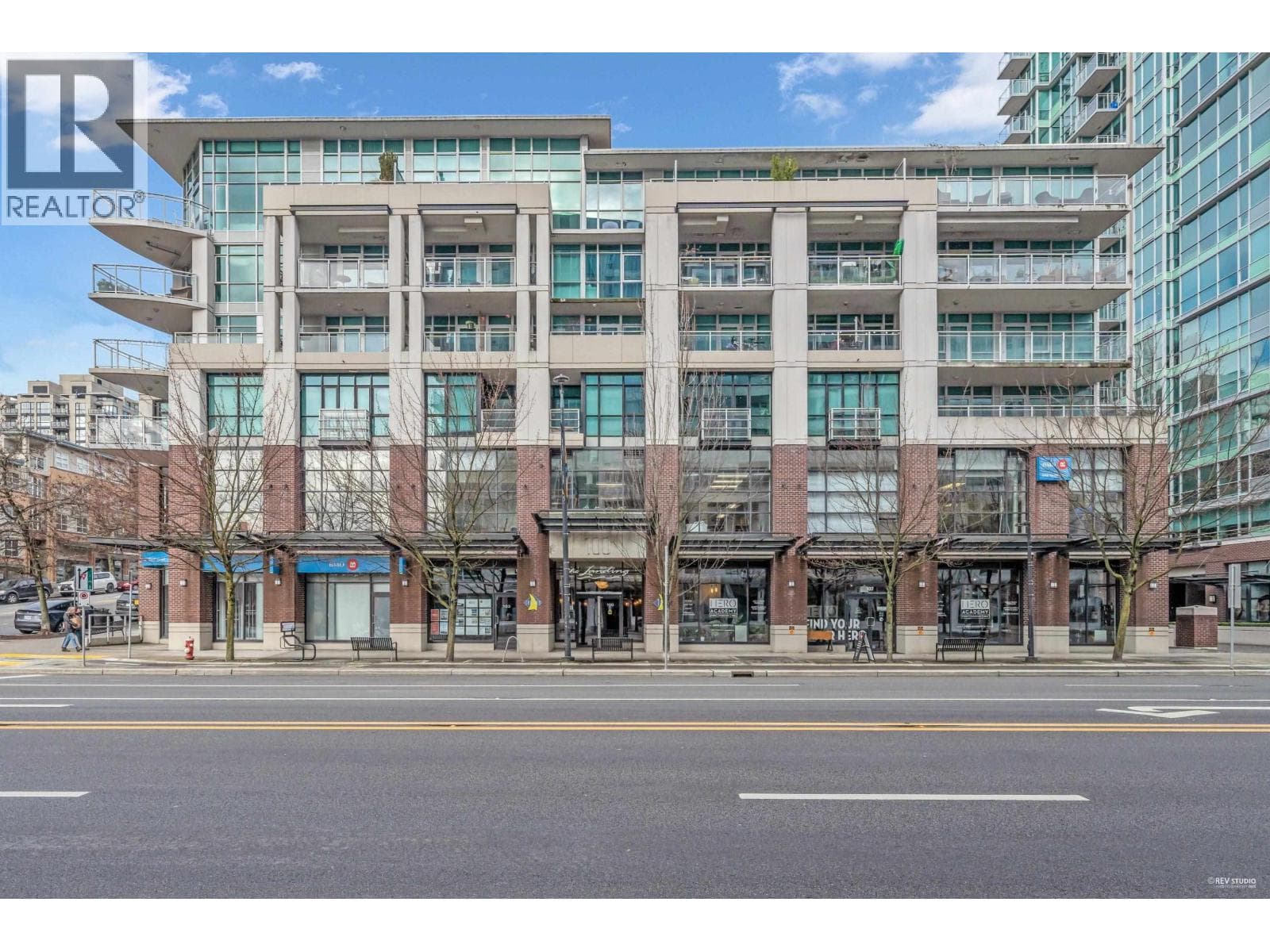 409 100 E ESPLANADE STREET