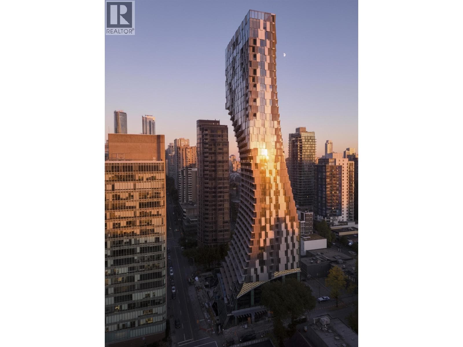 3902 1568 ALBERNI STREET