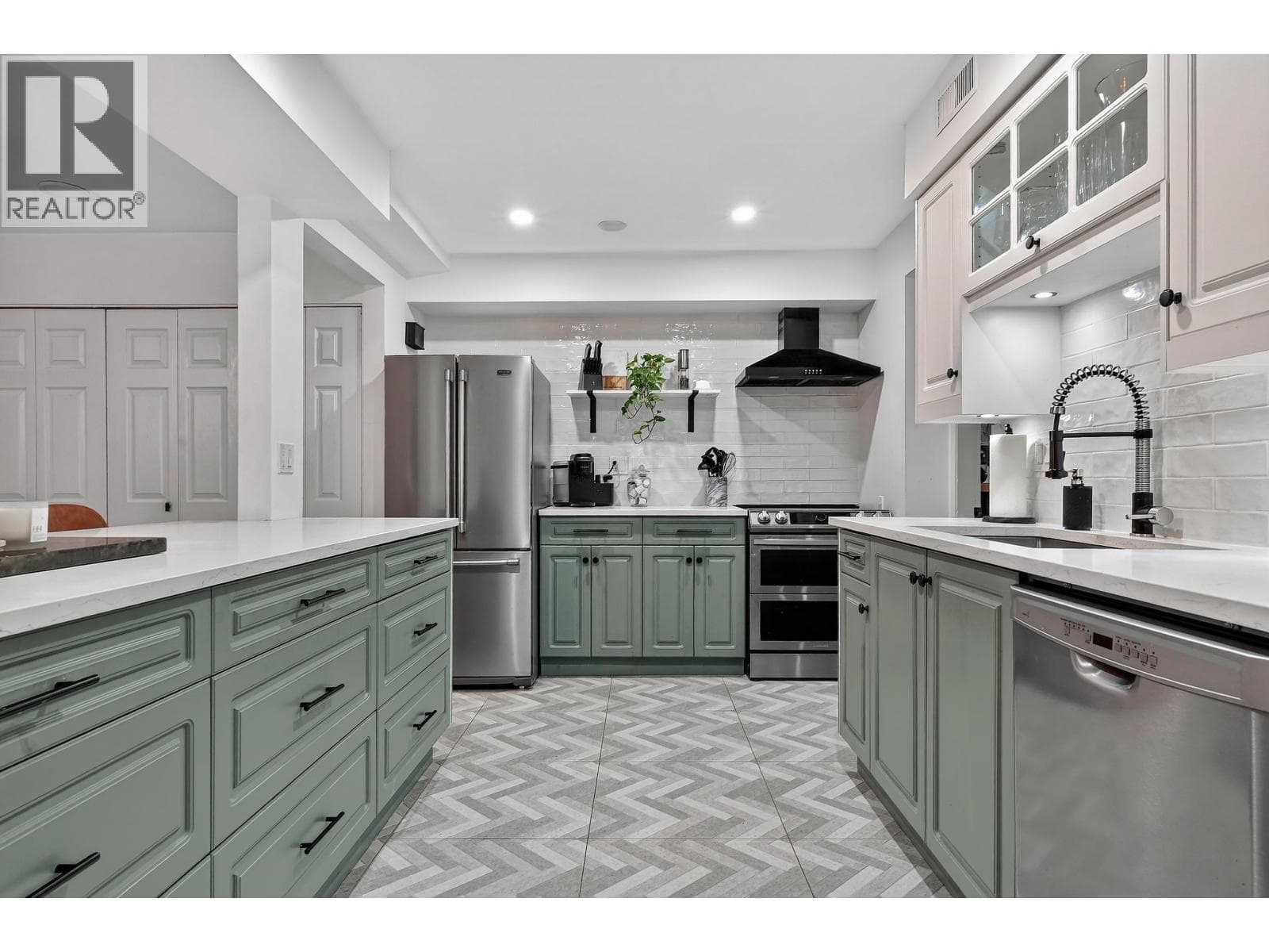 7355 CAPISTRANO DRIVE