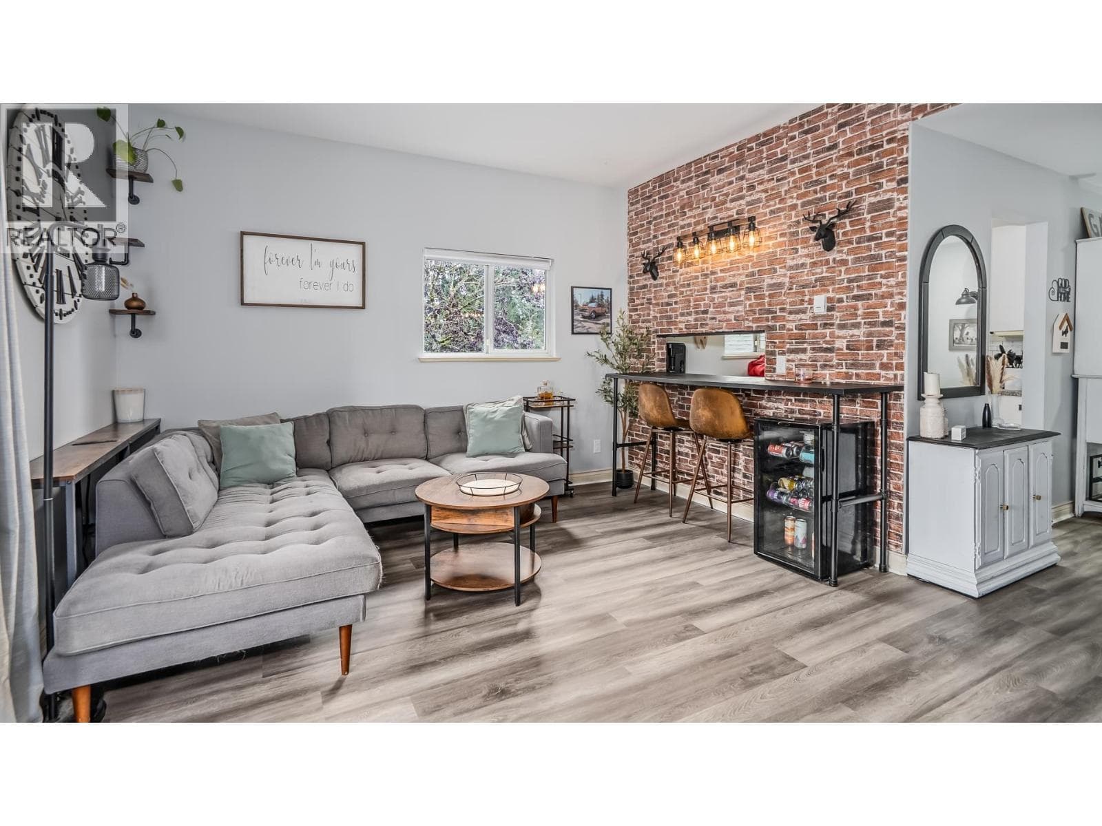 403 20556 113 AVENUE