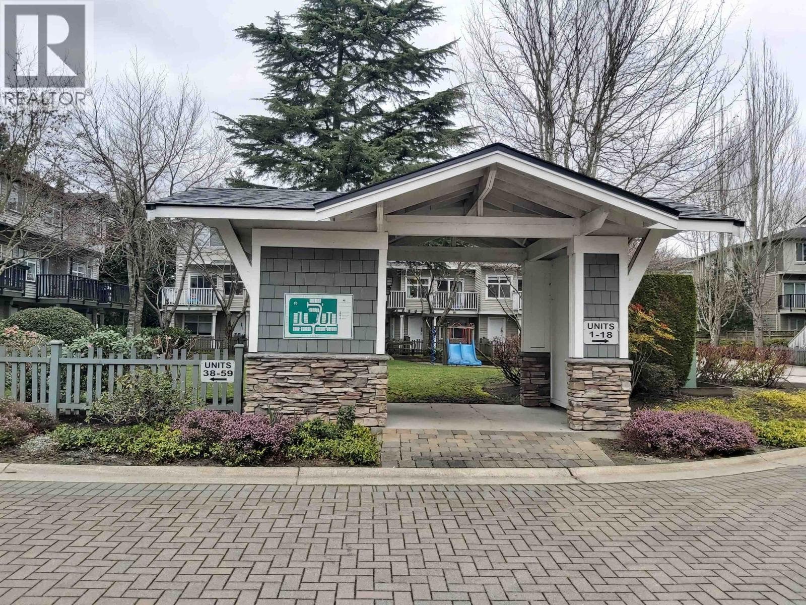 30 9333 SILLS AVENUE