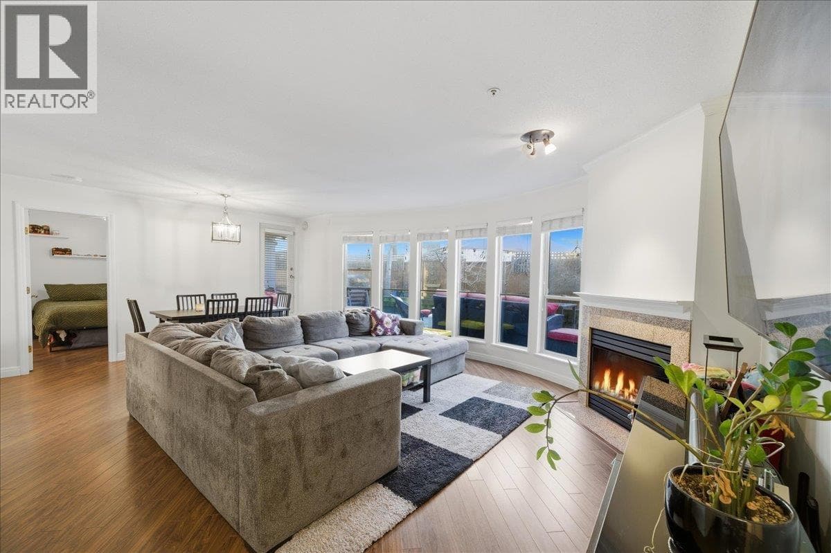 105 2345 CENTRAL AVENUE