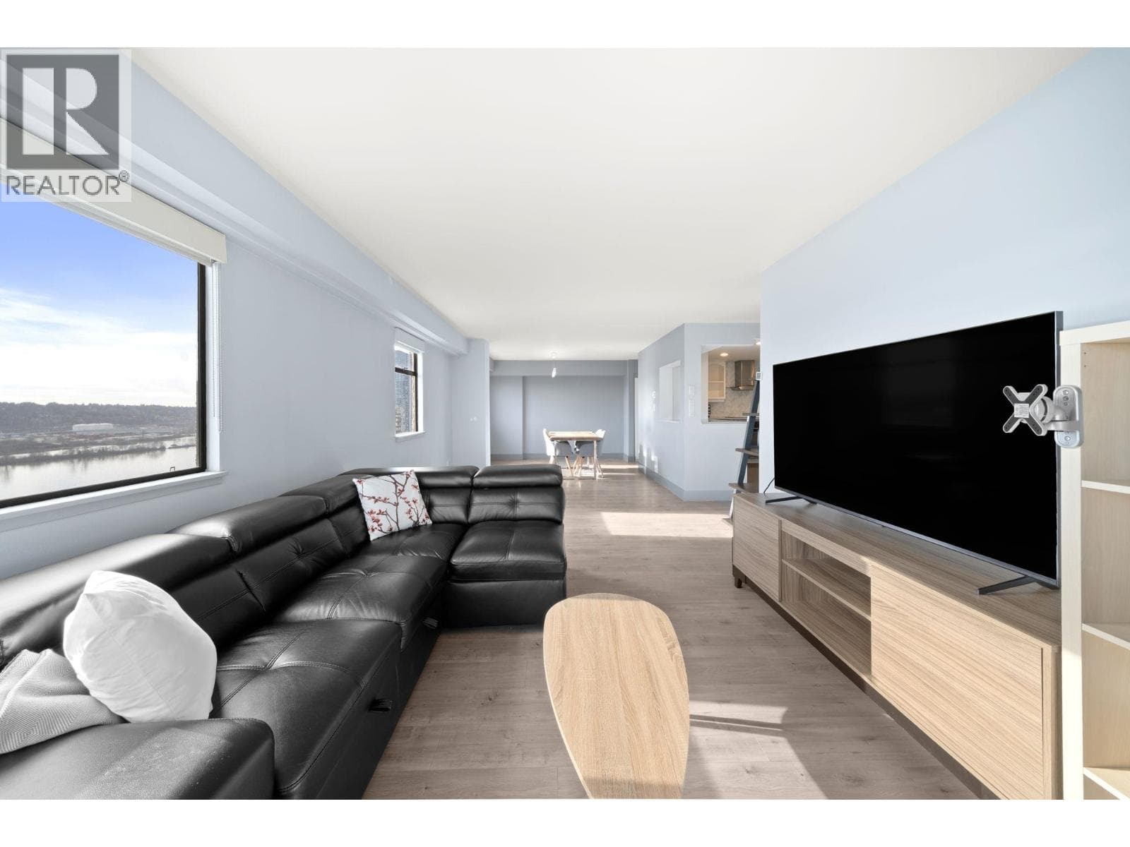 1002 209 CARNARVON STREET