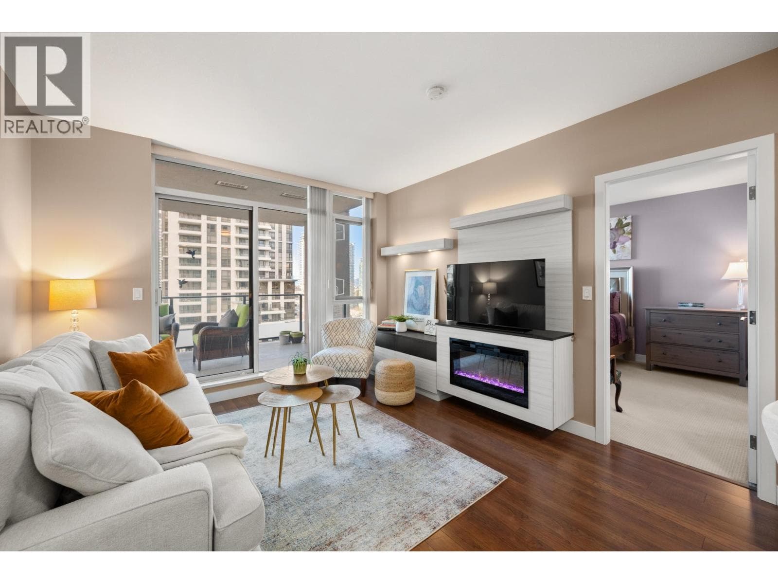 2006 2077 ROSSER AVENUE