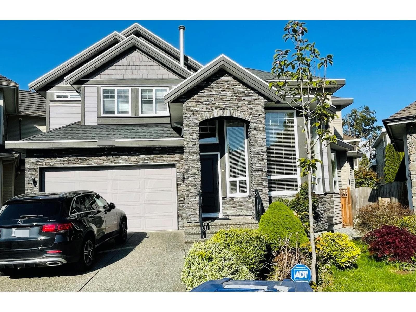 upper 14585 59A AVENUE