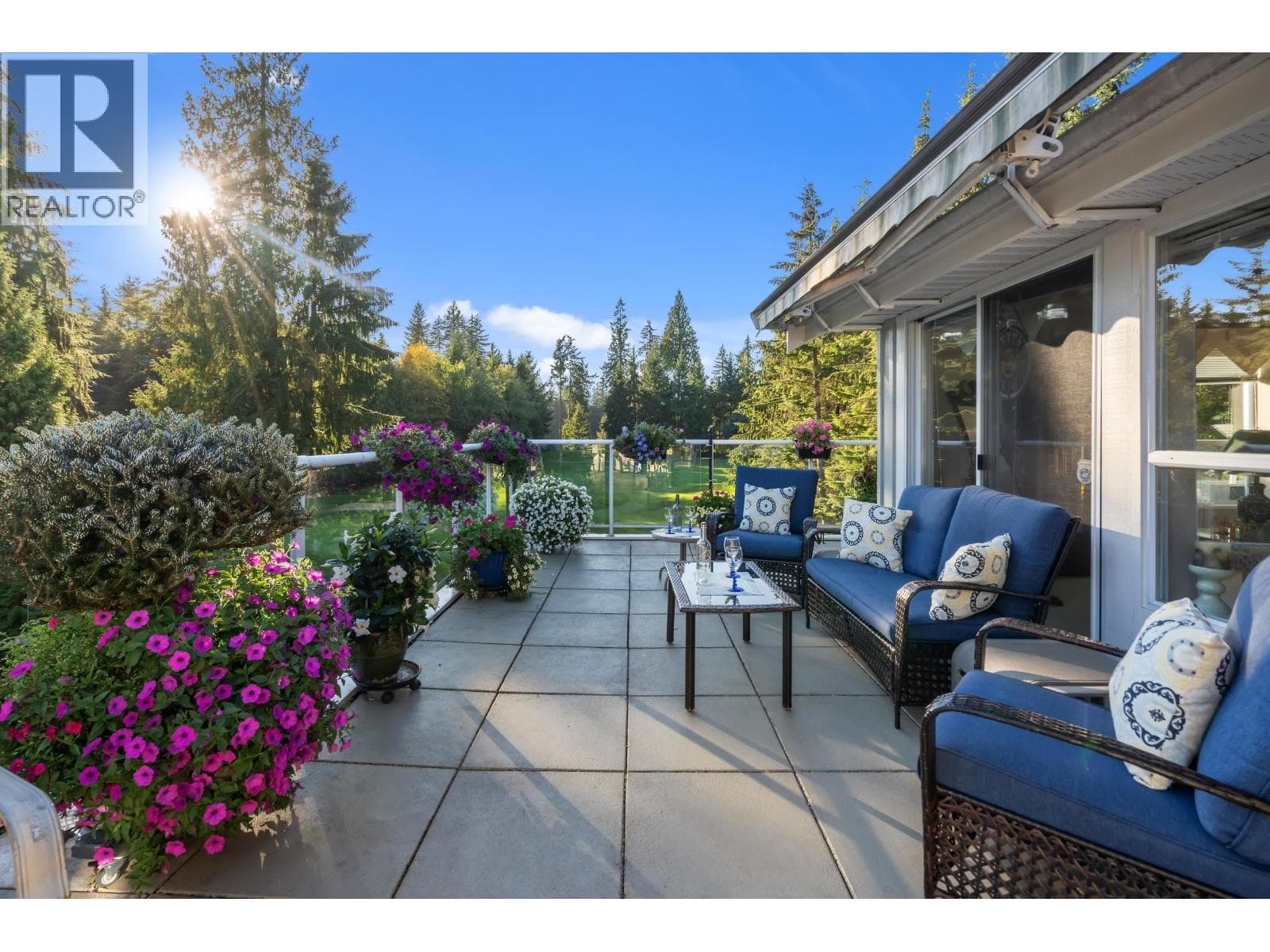 401 1281 PARKGATE AVENUE