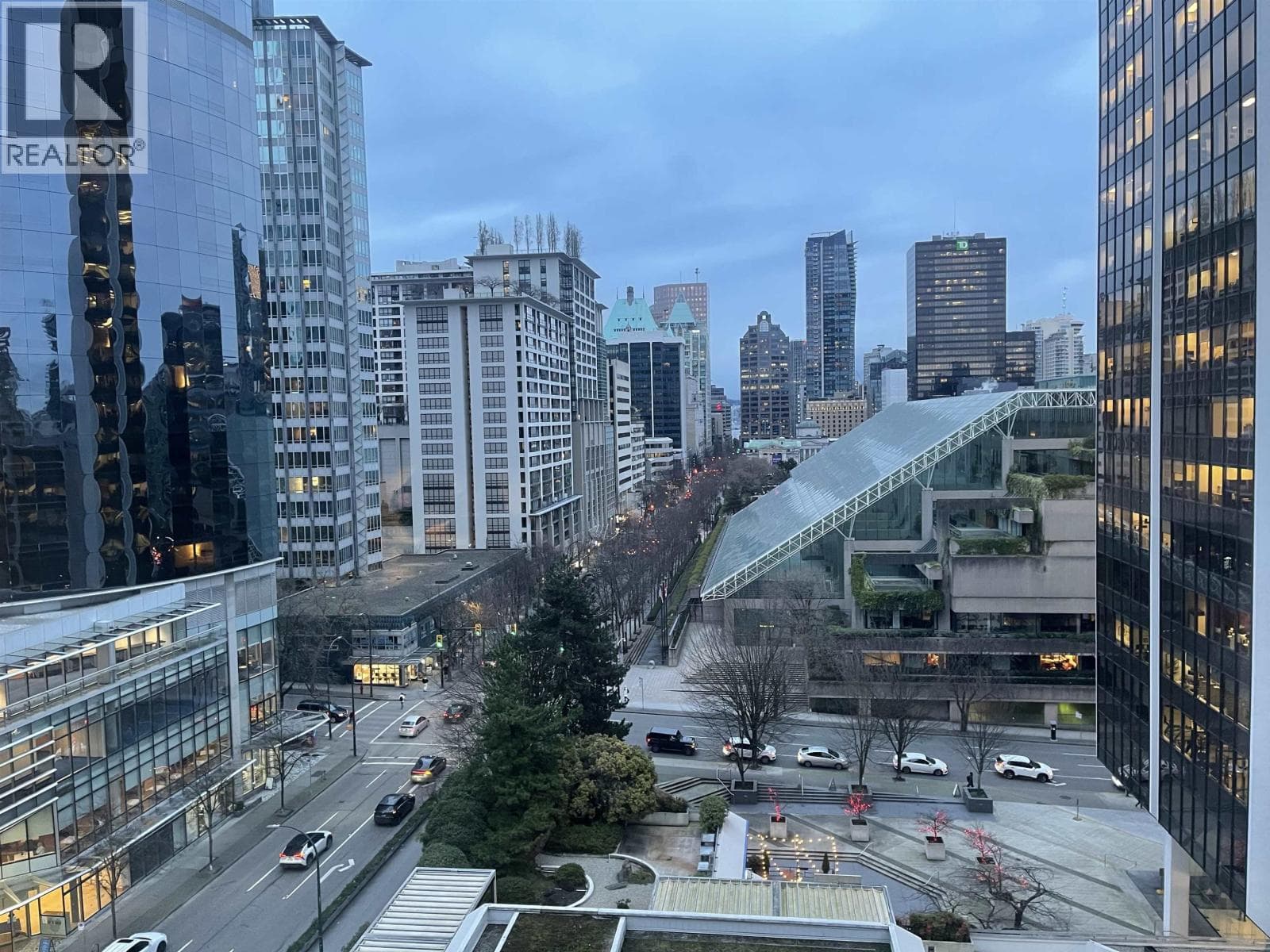 1402 1068 HORNBY STREET