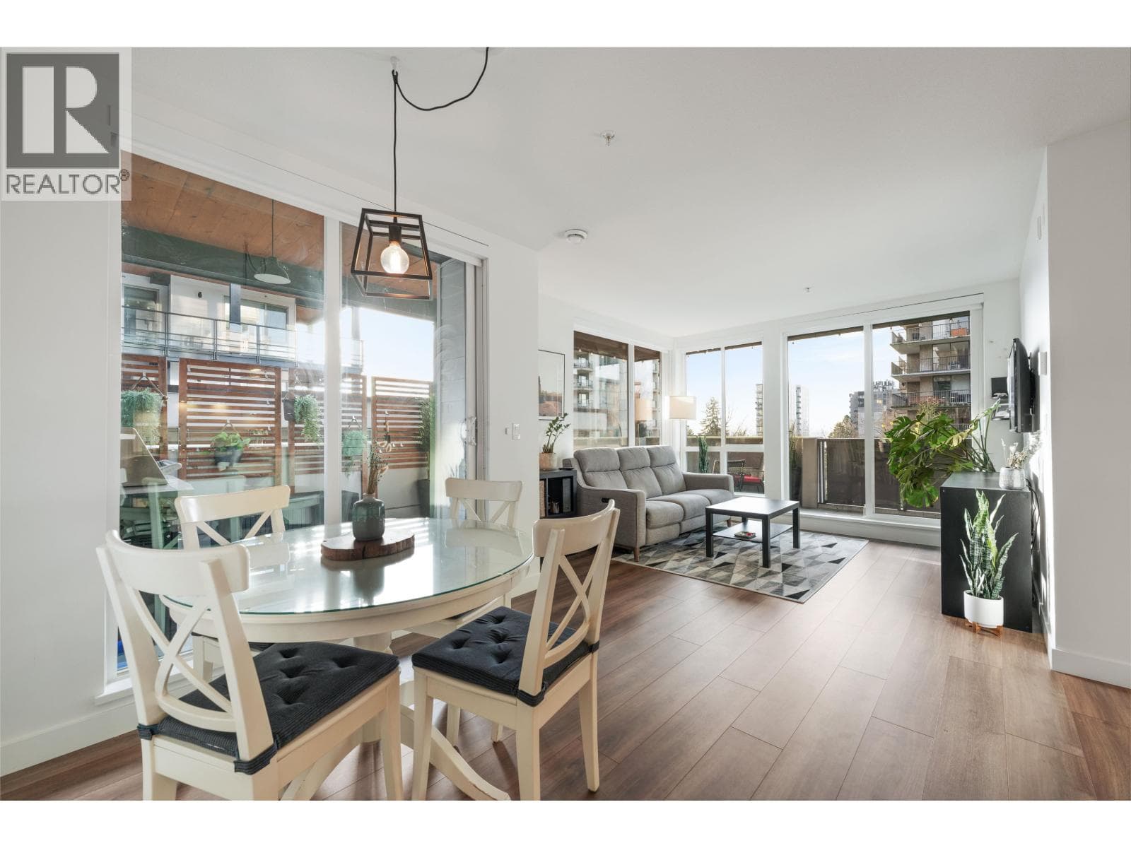 201 108 E 8TH STREET