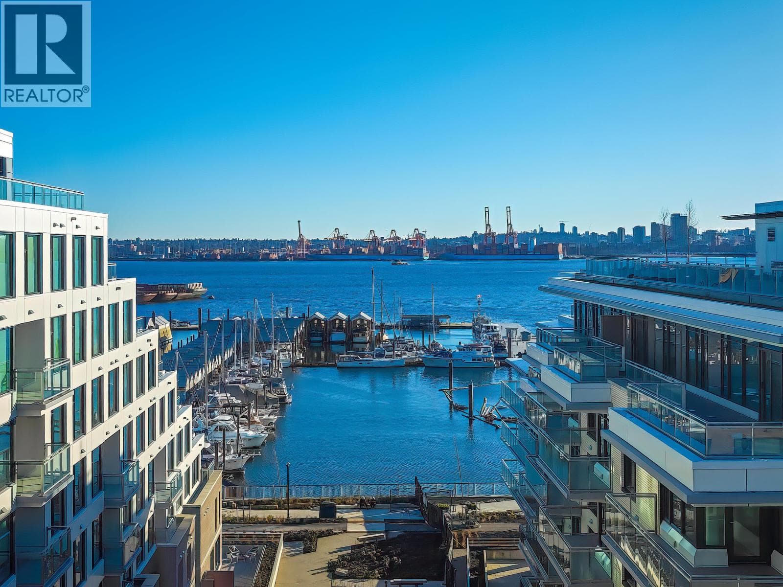 619 755 HARBOURSIDE DRIVE