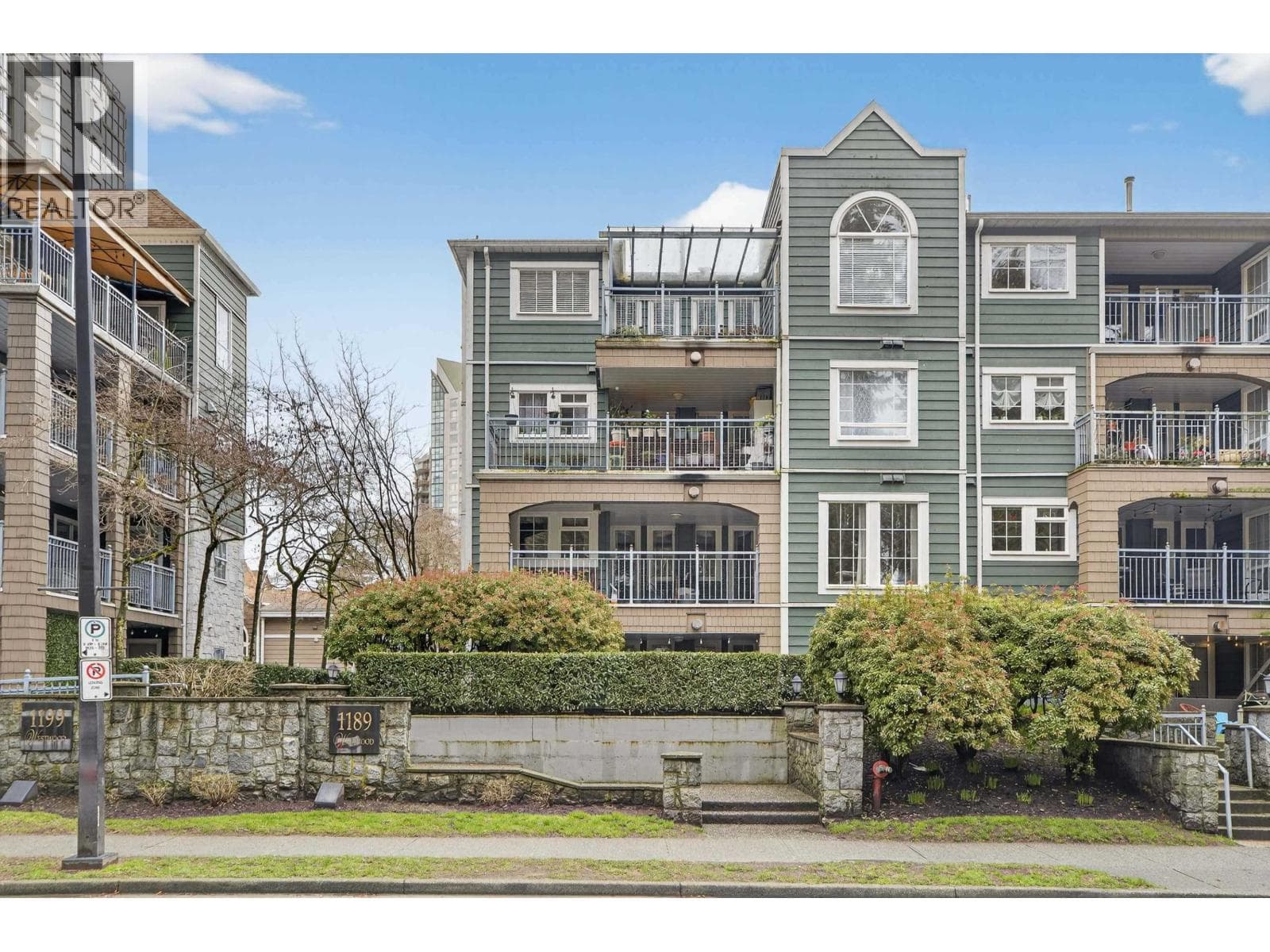 213 1189 WESTWOOD STREET