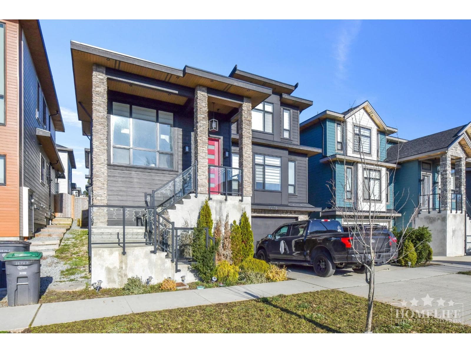 Basement 16775 18 AVENUE