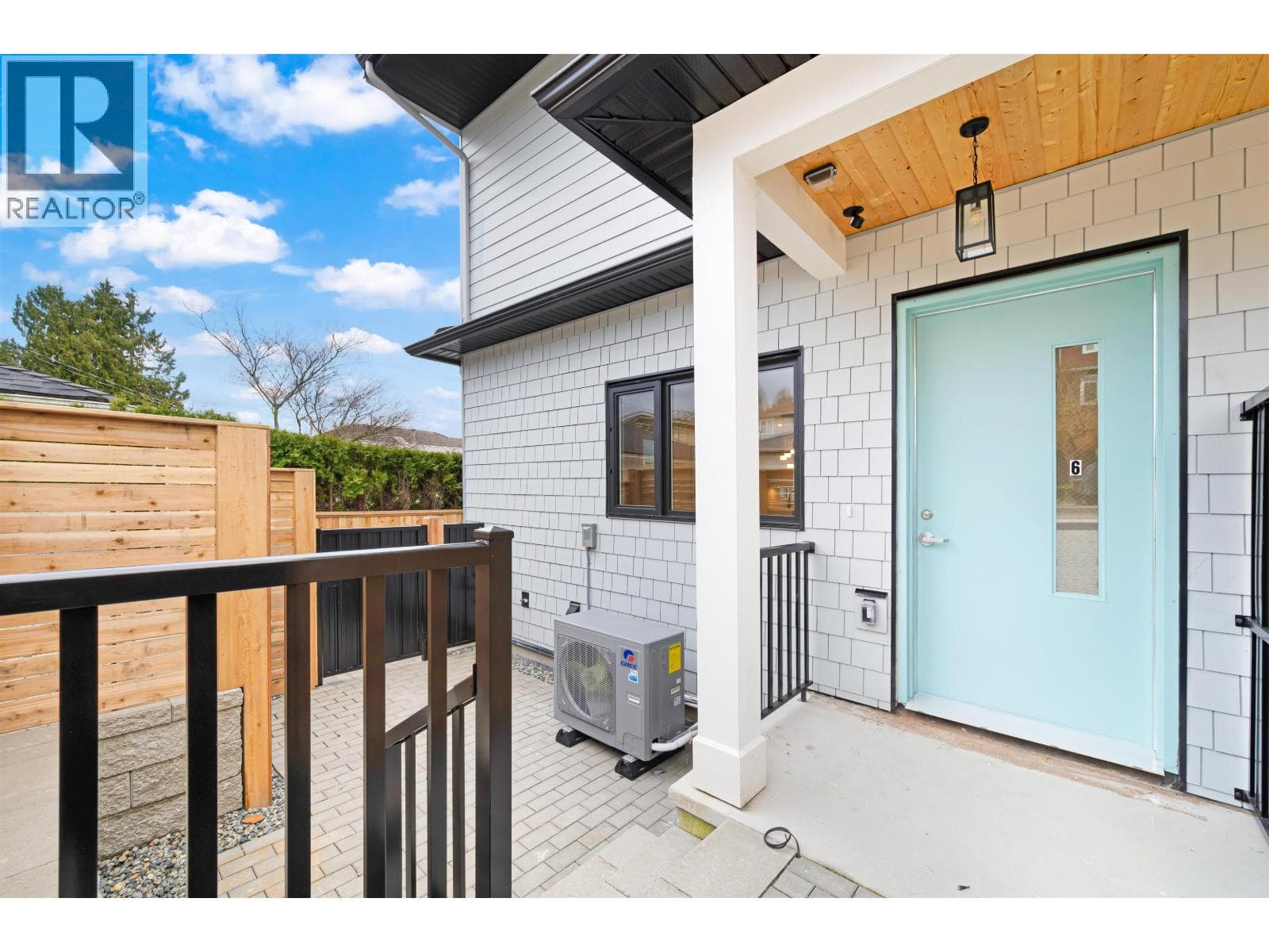 6 4855 VENABLES STREET