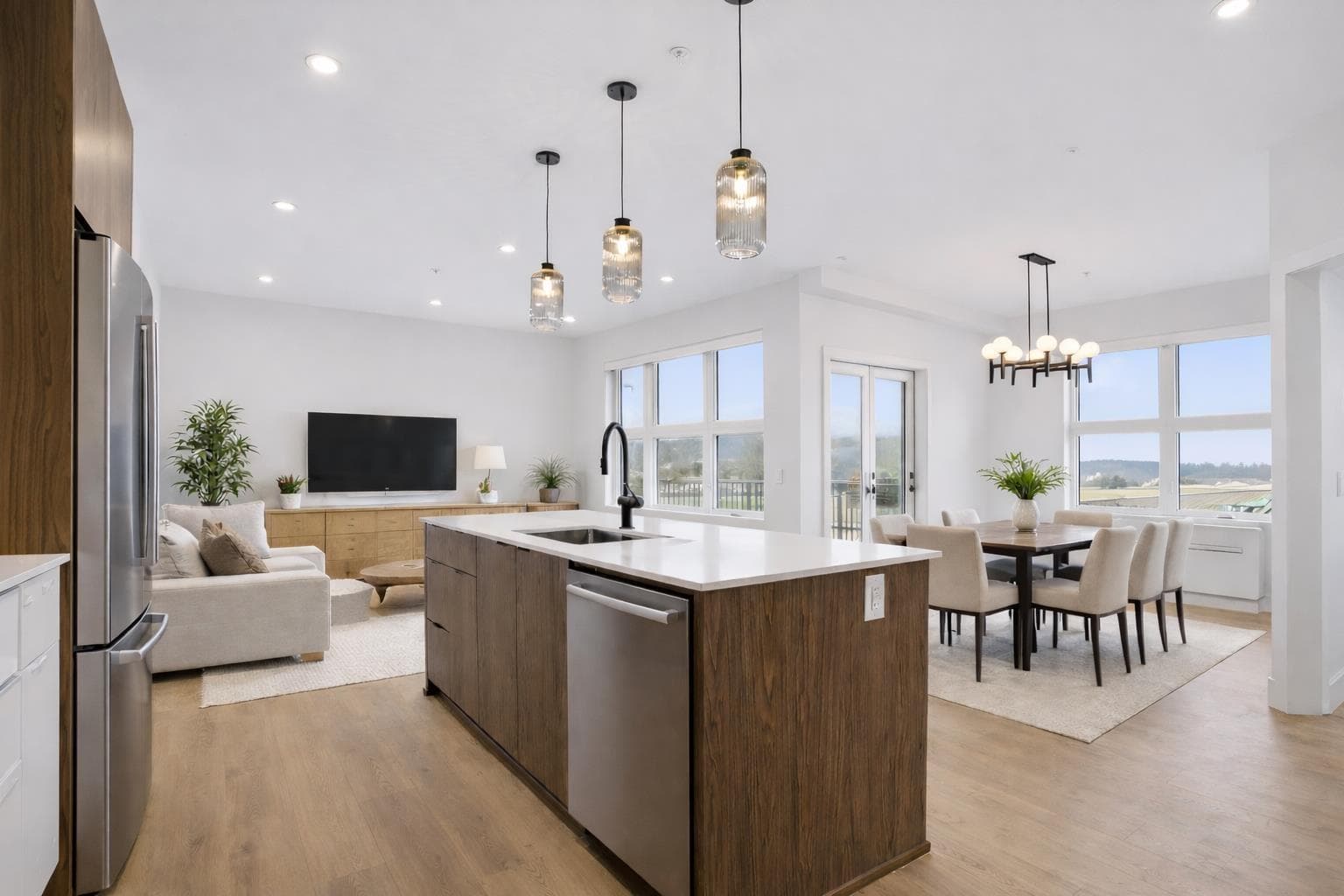 310 46185 THOMAS ROAD, Sardis East Vedder