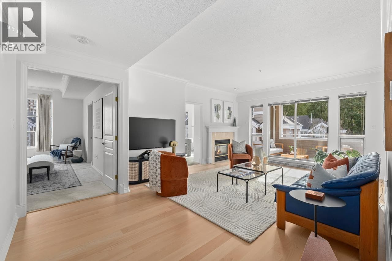 207 5760 HAMPTON PLACE