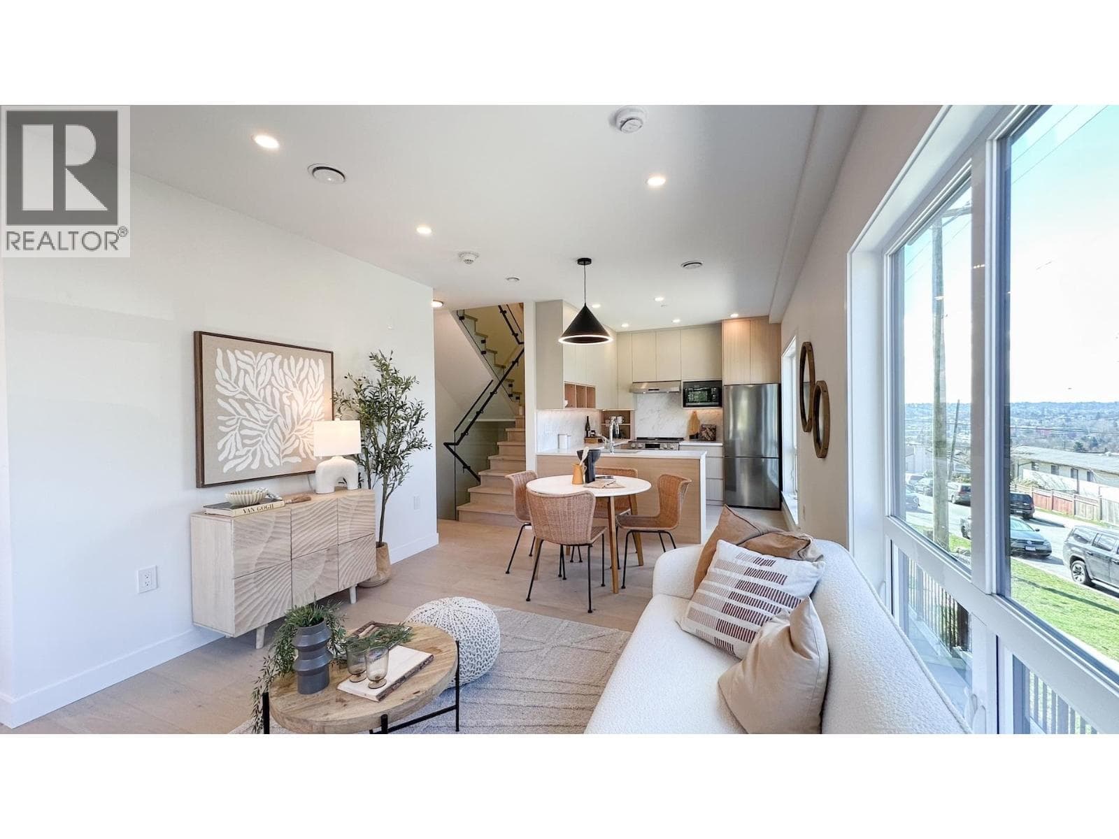 2 3800 PENDER STREET