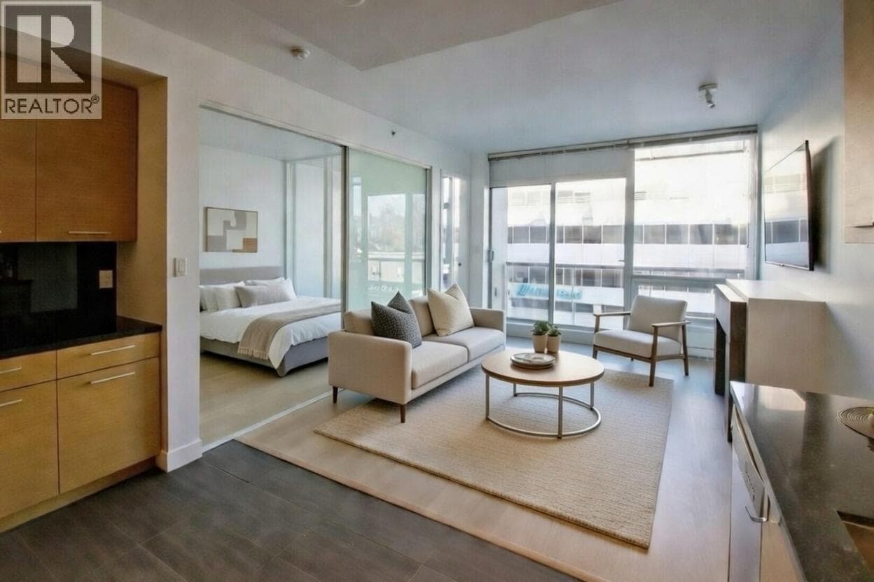 308 2528 MAPLE STREET