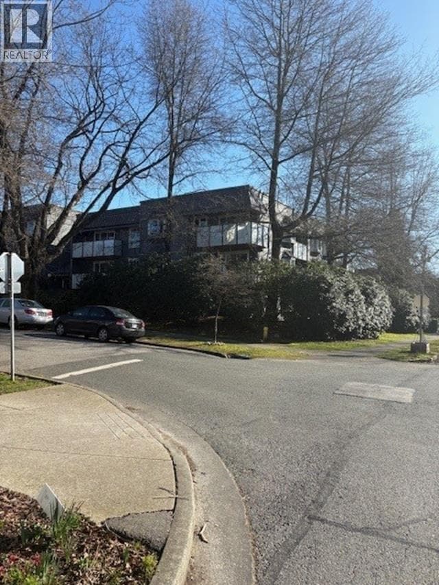 205 2328 OXFORD STREET