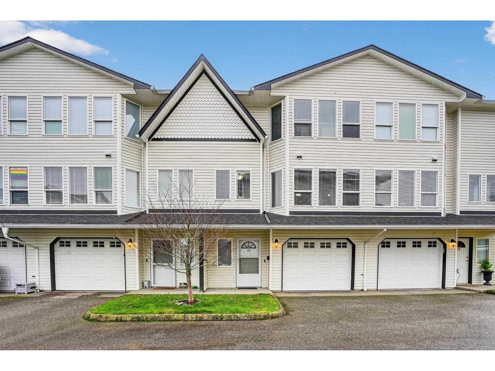 28 45286 WATSON ROAD, Garrison Crossing