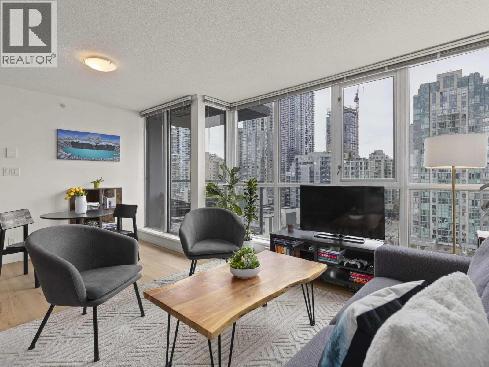 1501 1199 SEYMOUR STREET