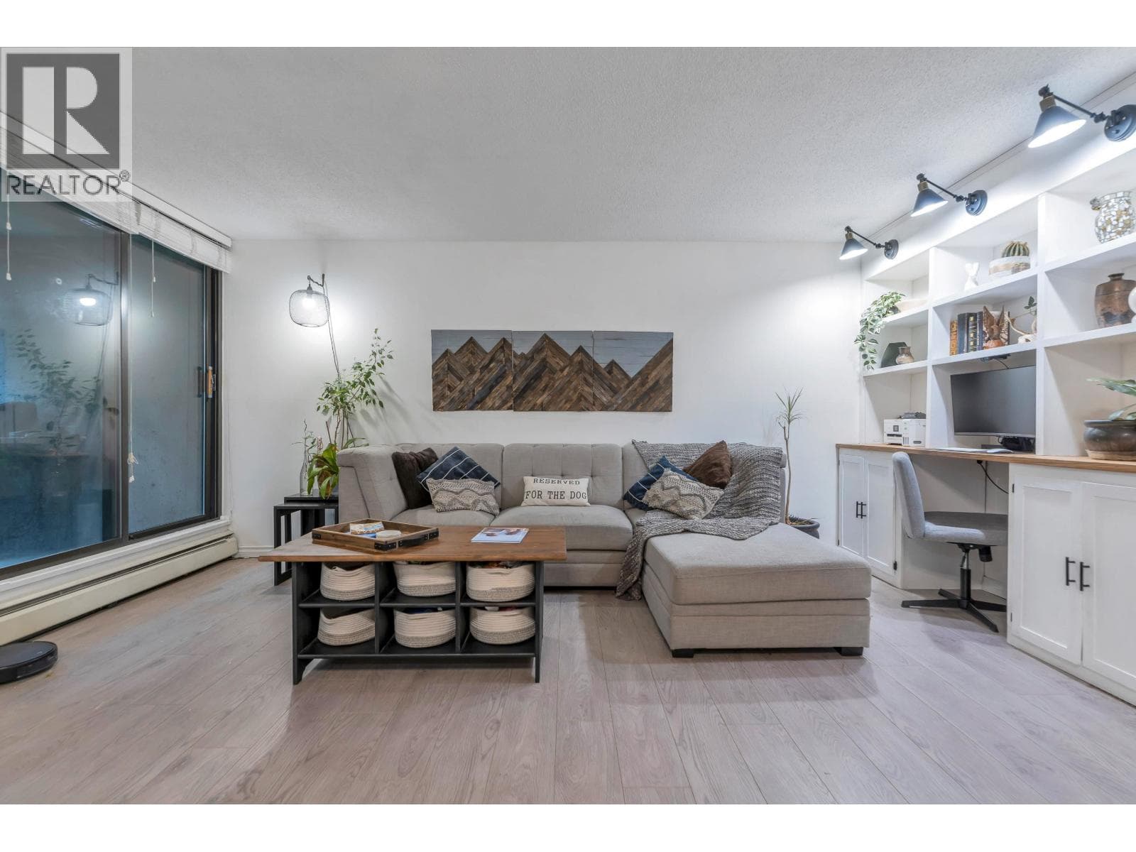 501 3771 BARTLETT COURT