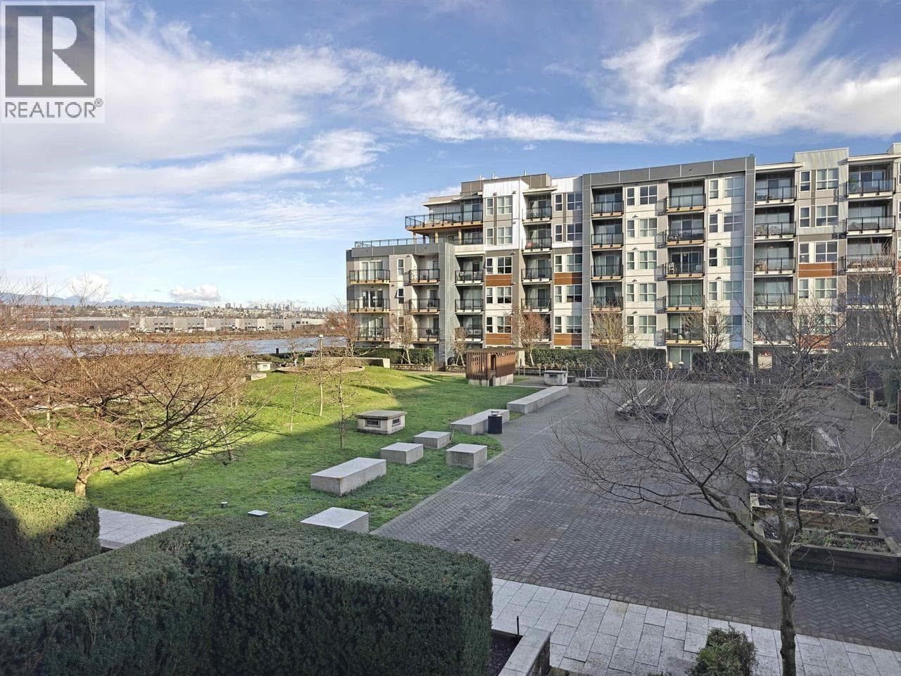 212 10155 RIVER DRIVE