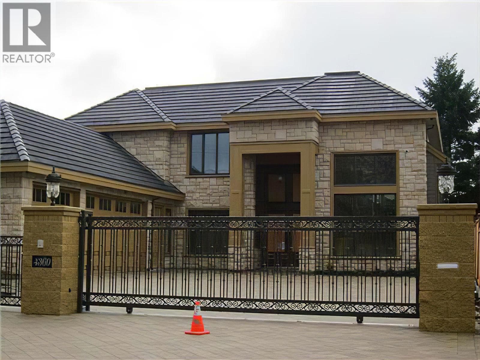 4360 PENDLEBURY ROAD