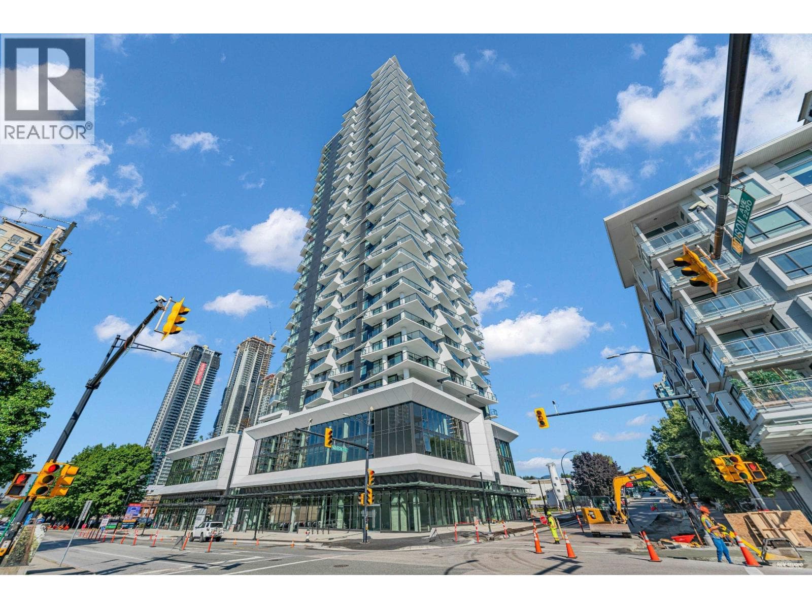 1607 2181 MADISON AVENUE