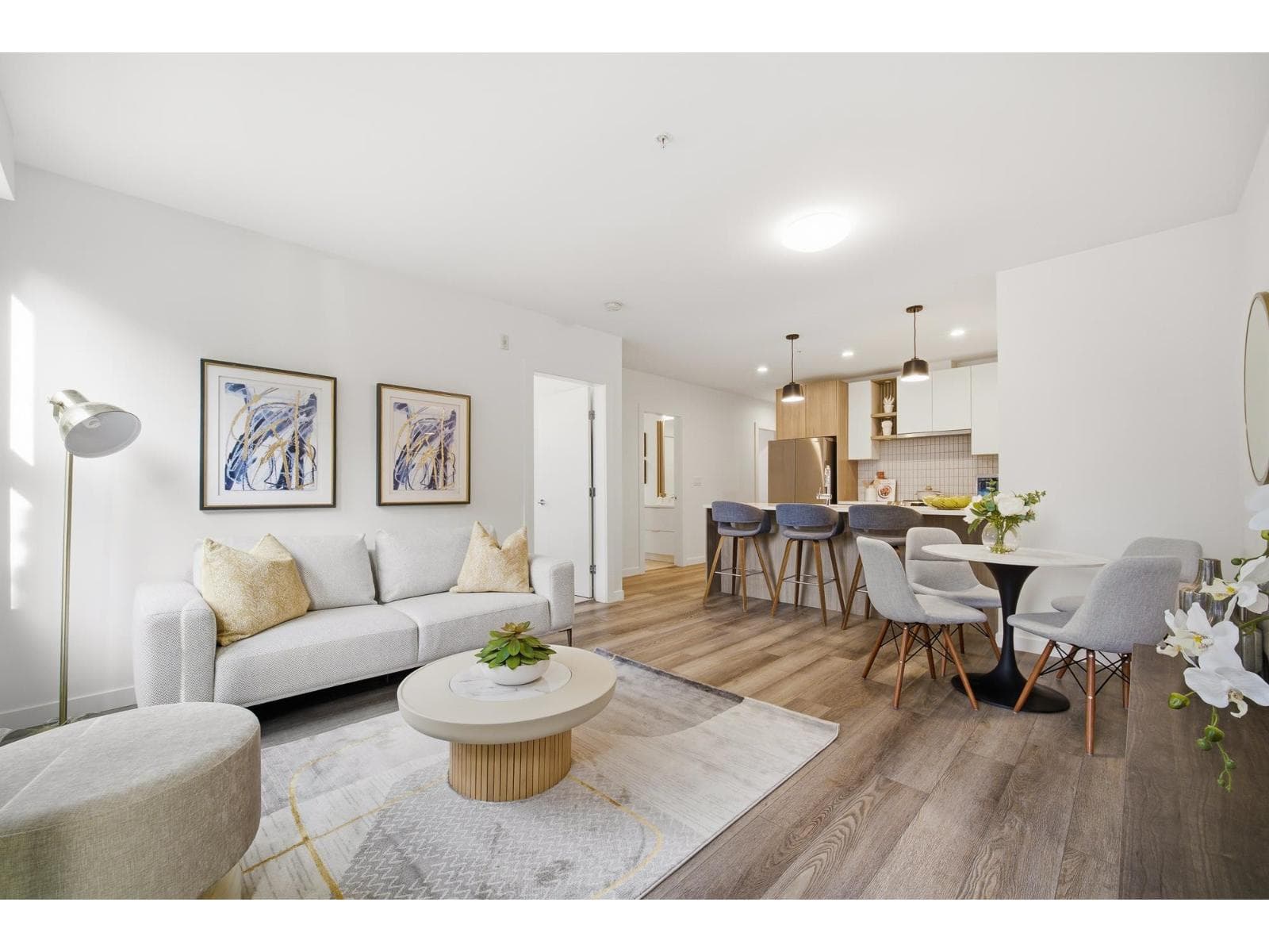 103 20695 EASTLEIGH CRESCENT