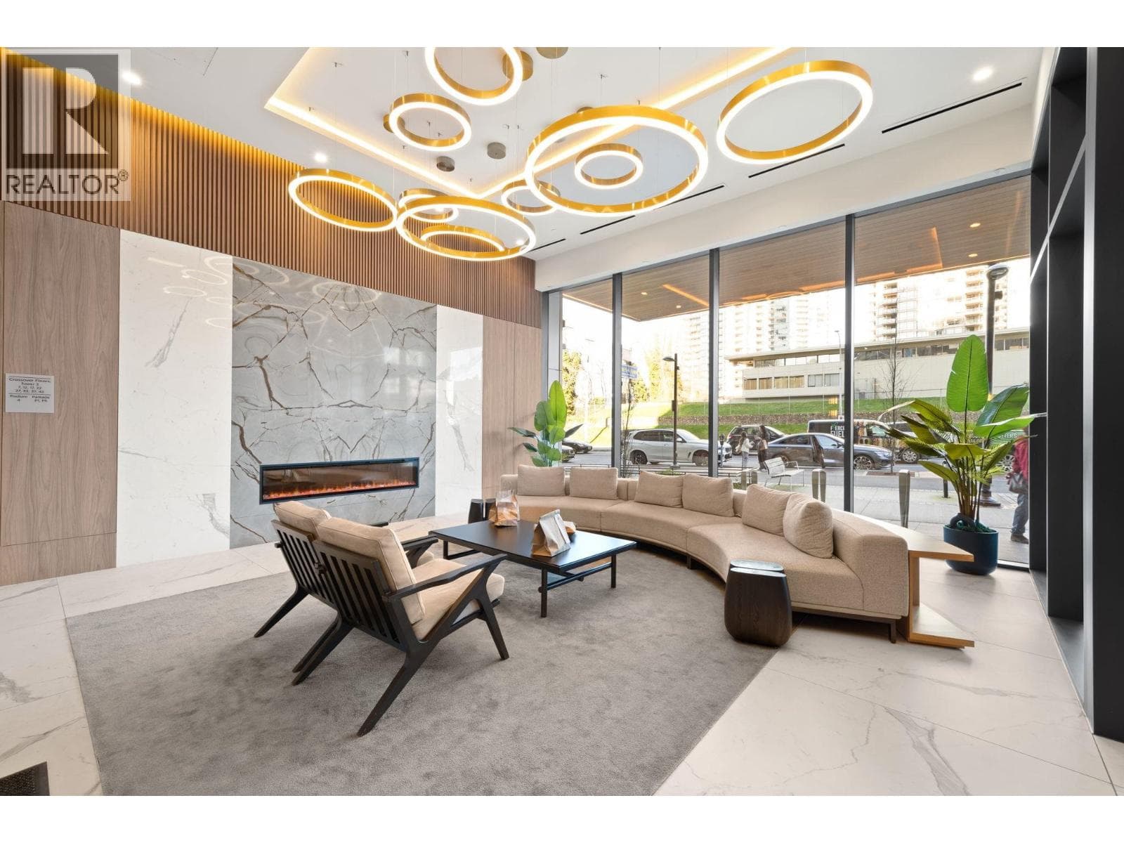 2403 4168 LOUGHEED HIGHWAY