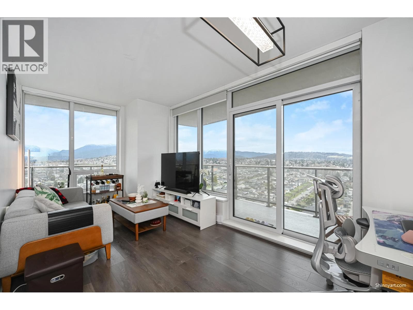 1911 4650 BRENTWOOD BOULEVARD