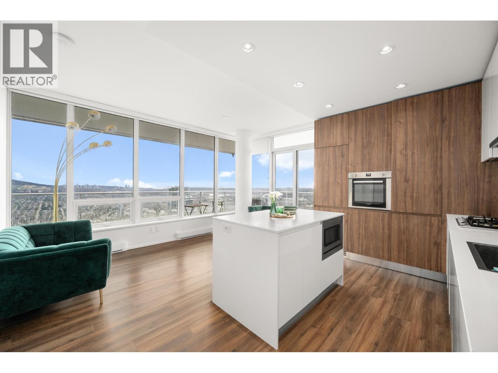 5102 4650 BRENTWOOD BOULEVARD