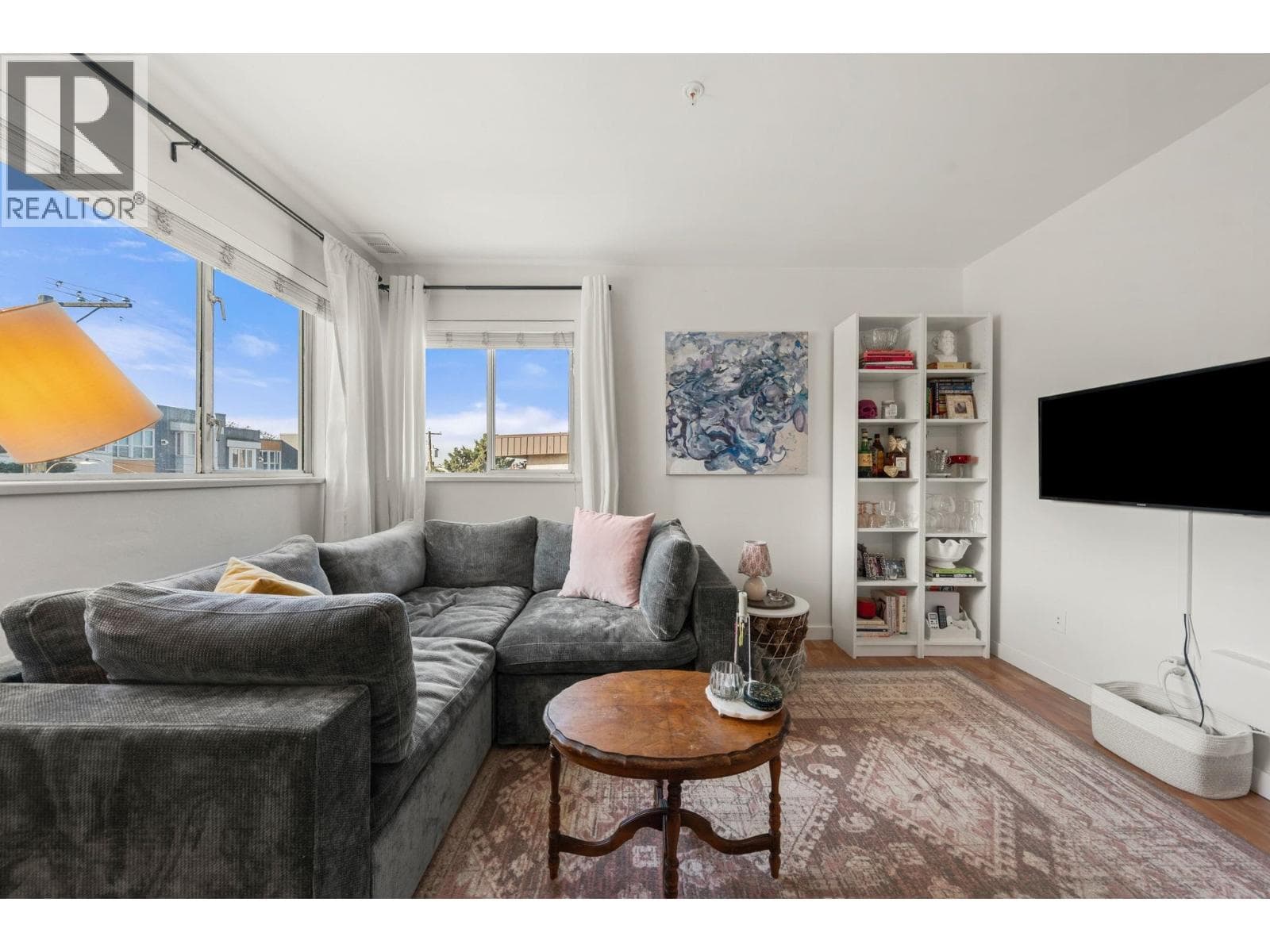 305 33 N TEMPLETON DRIVE