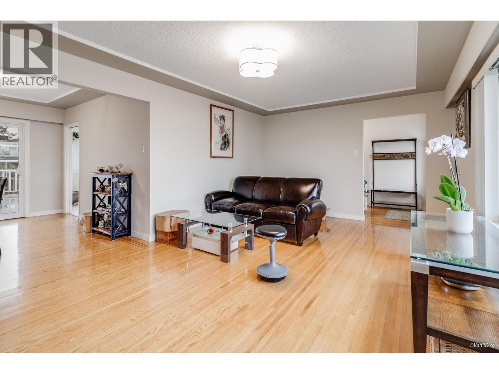 6555 ST. CHARLES PLACE